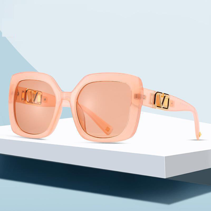 V-Shaped Square Sunglasses – Women's Large Frame Fashion Trend