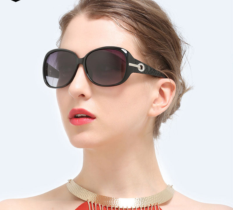 SquintProof Women's Diamond Studded Round Polarized Sunglasses | UV400 | 4 Colors
